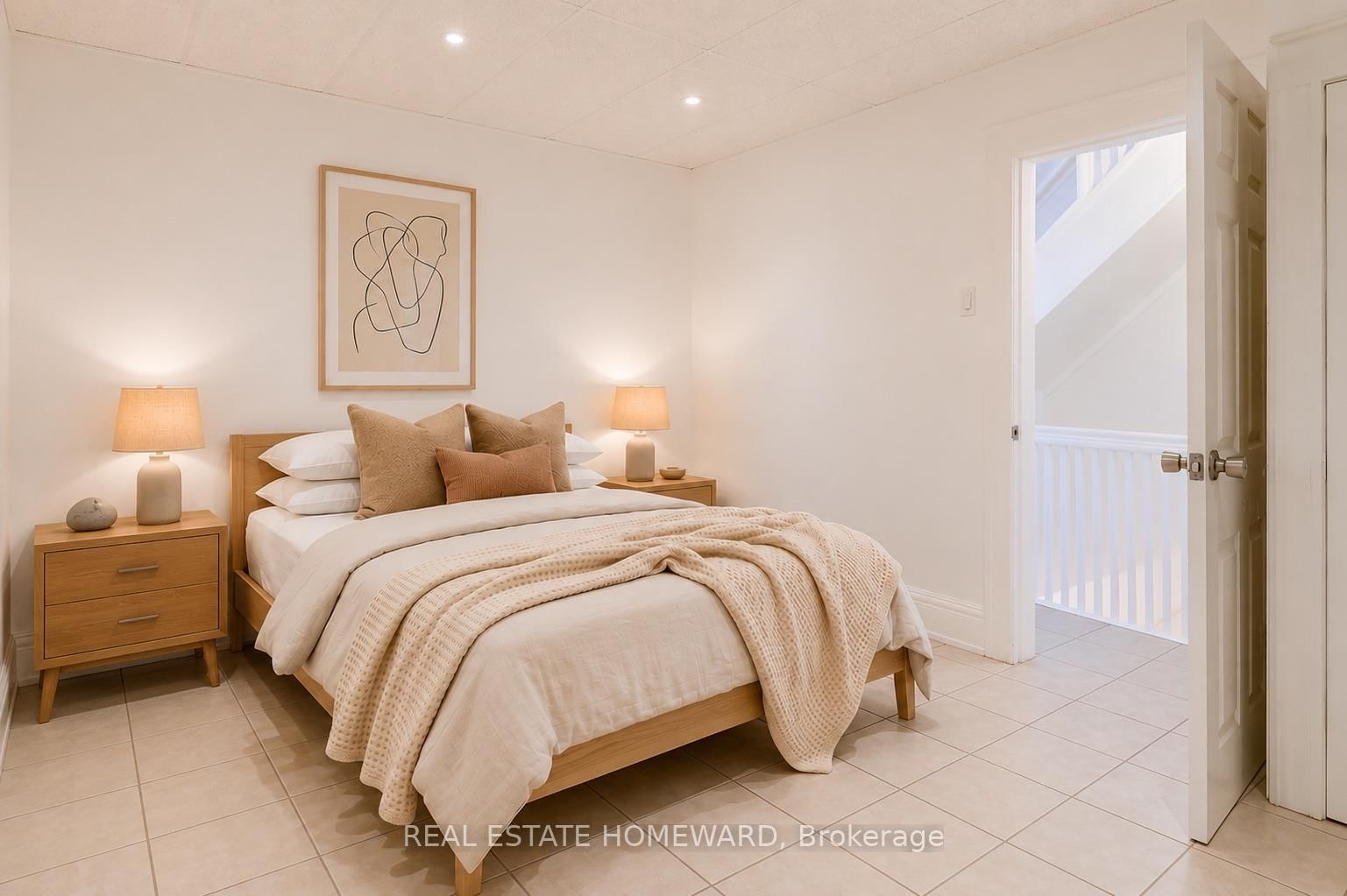 208 Ontario Street, Unit Upper - Photo 4