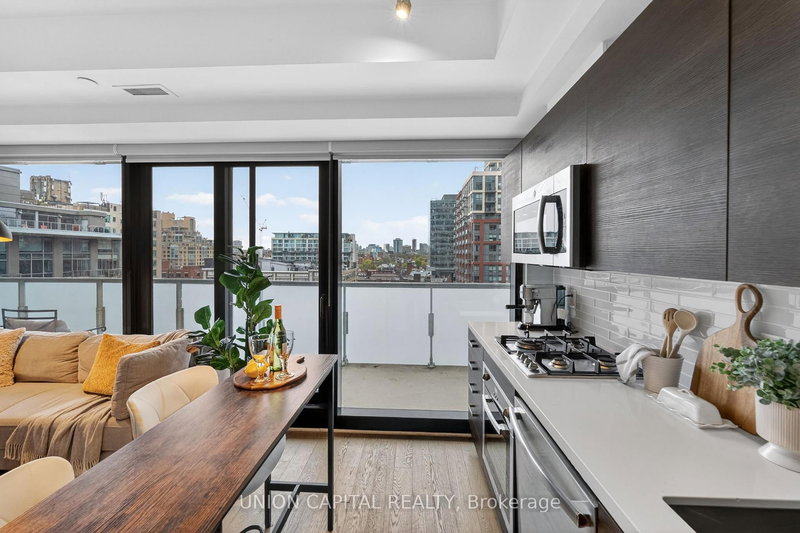 1004 - 11 Charlotte St, Toronto, M5V 0M6 | Image 3