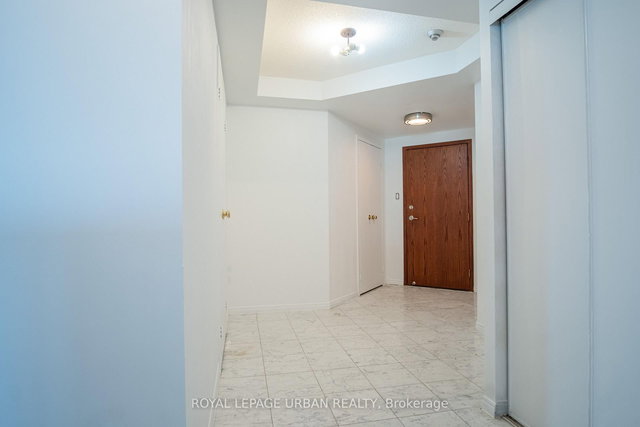 2607 - 10 Yonge Street