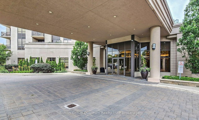 402 - 135 Wynford Drive