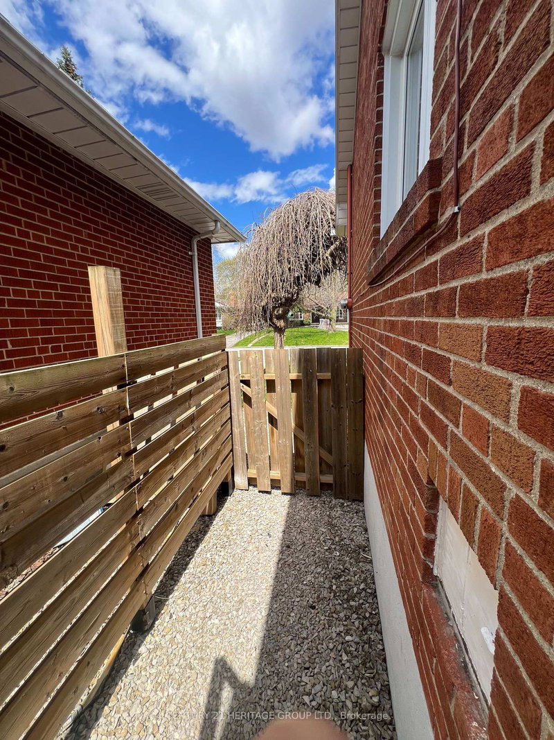 Basement - 11 Elynhill Dr, Toronto, M2R 1C5 | Image 2