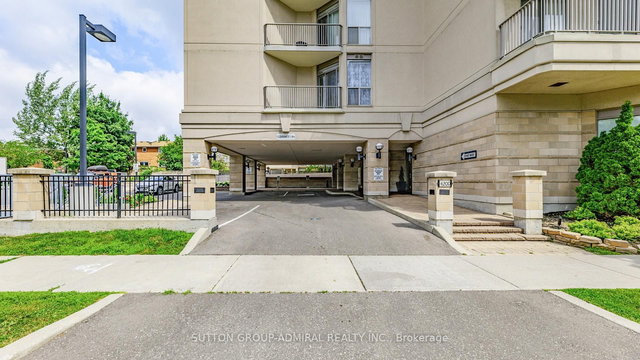 707 - 4200 Bathurst Street