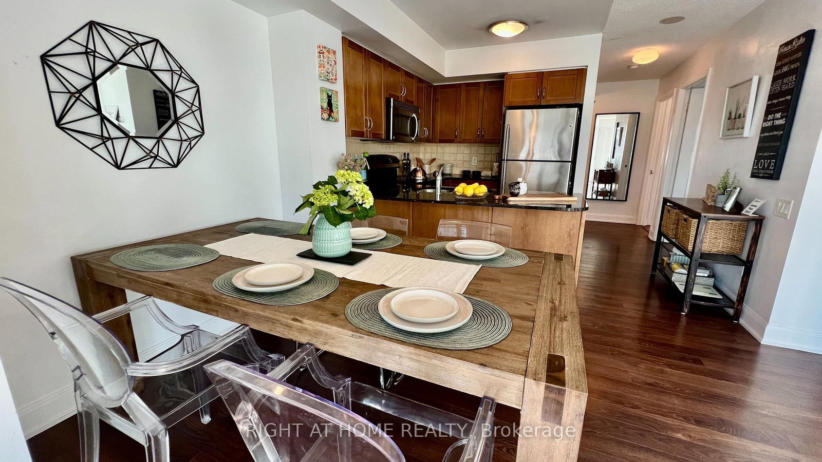 2181 Yonge Street, Unit 1011 - Photo 16