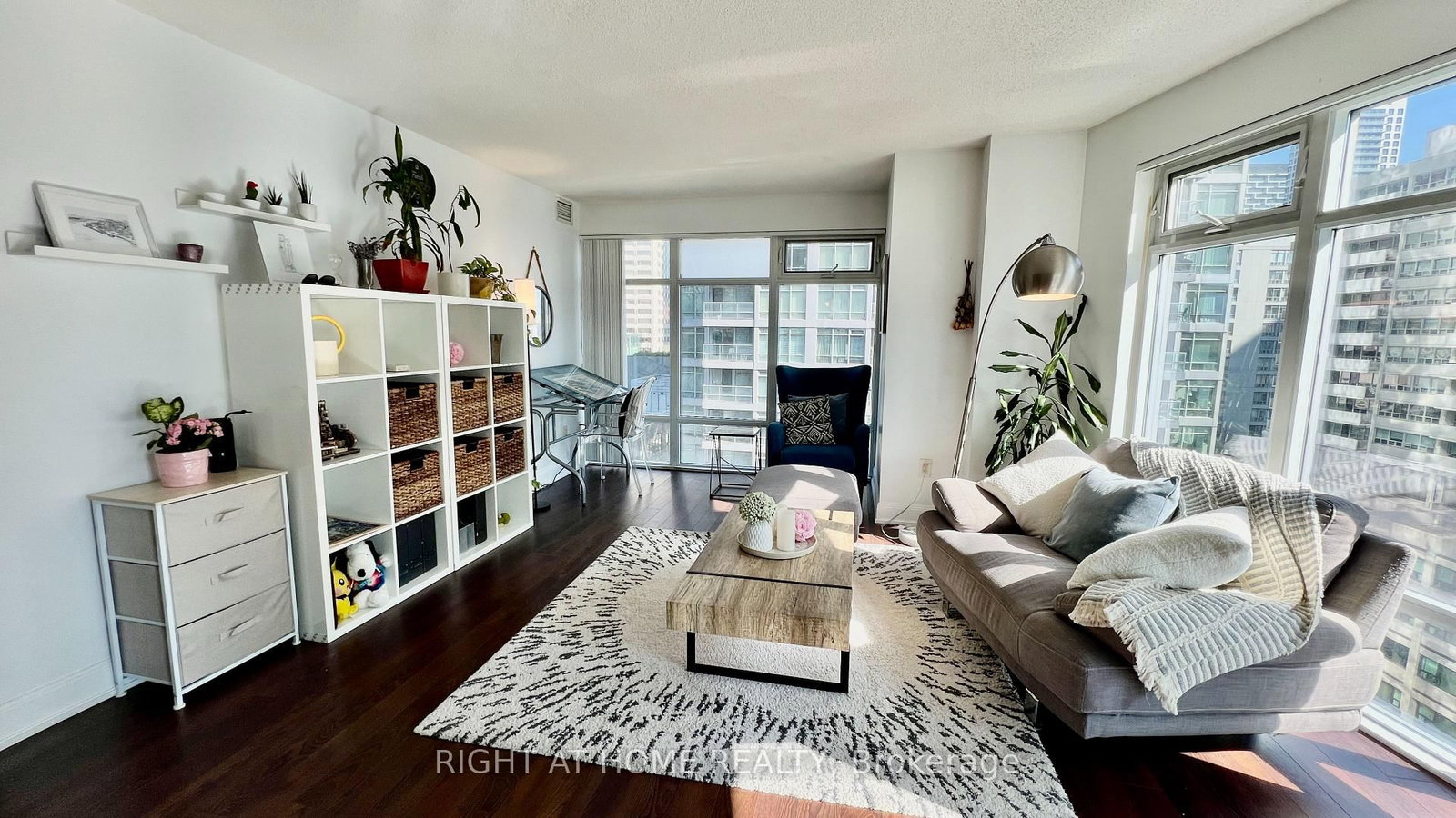 2181 Yonge Street, Unit 1011 - Photo 22