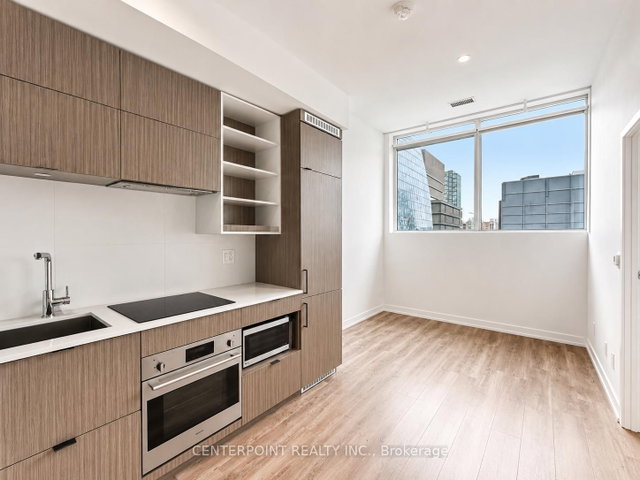 404 - 20 Edward Street