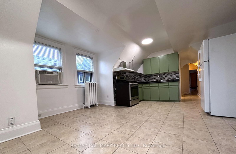 3rd Fl - 55 Brunswick Ave   3rd Ave, Toronto, M5S 2L8 | Image 3