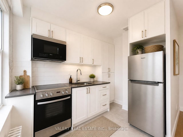 608 - 161 St. George Street