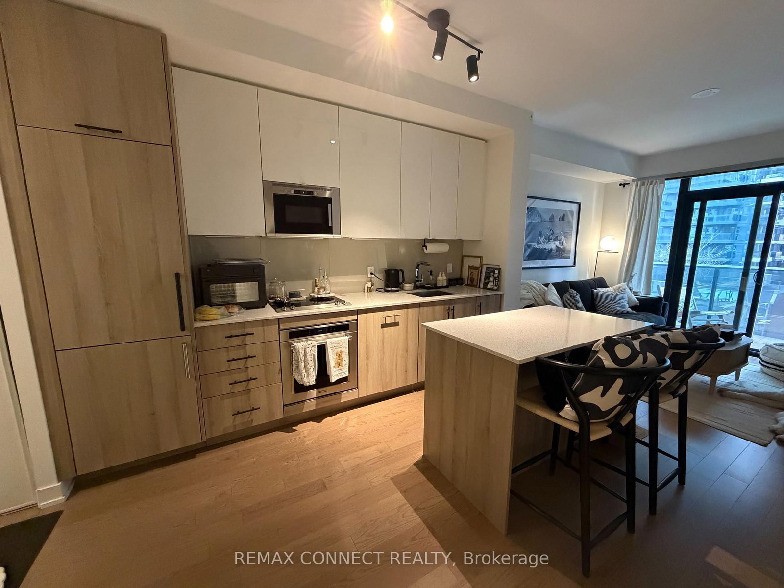 330 Richmond Street W, Unit 621 - Photo 5