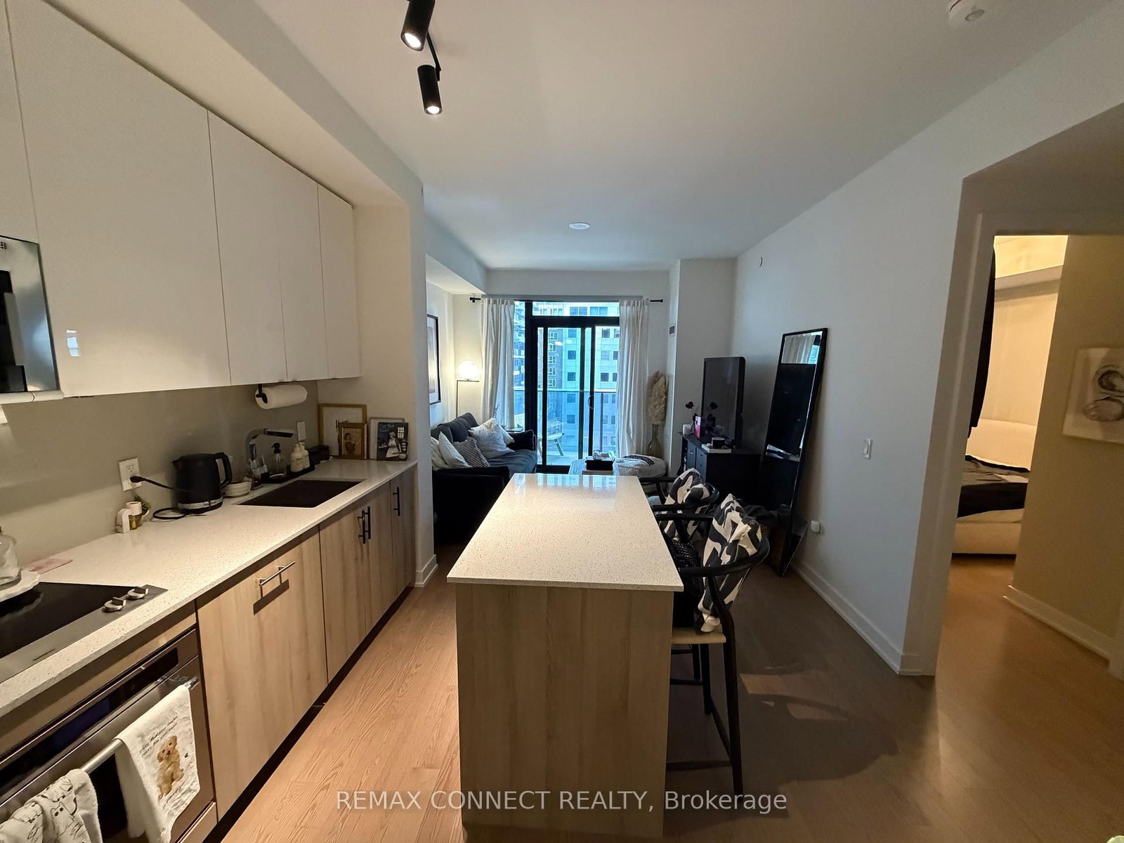 330 Richmond Street W, Unit 621 - Photo 6