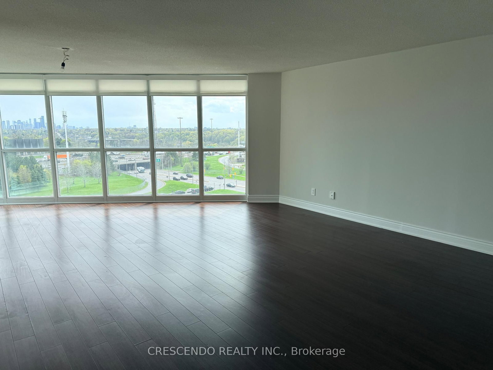 30 Harrison Garden Boulevard, Unit 902 - Photo 15