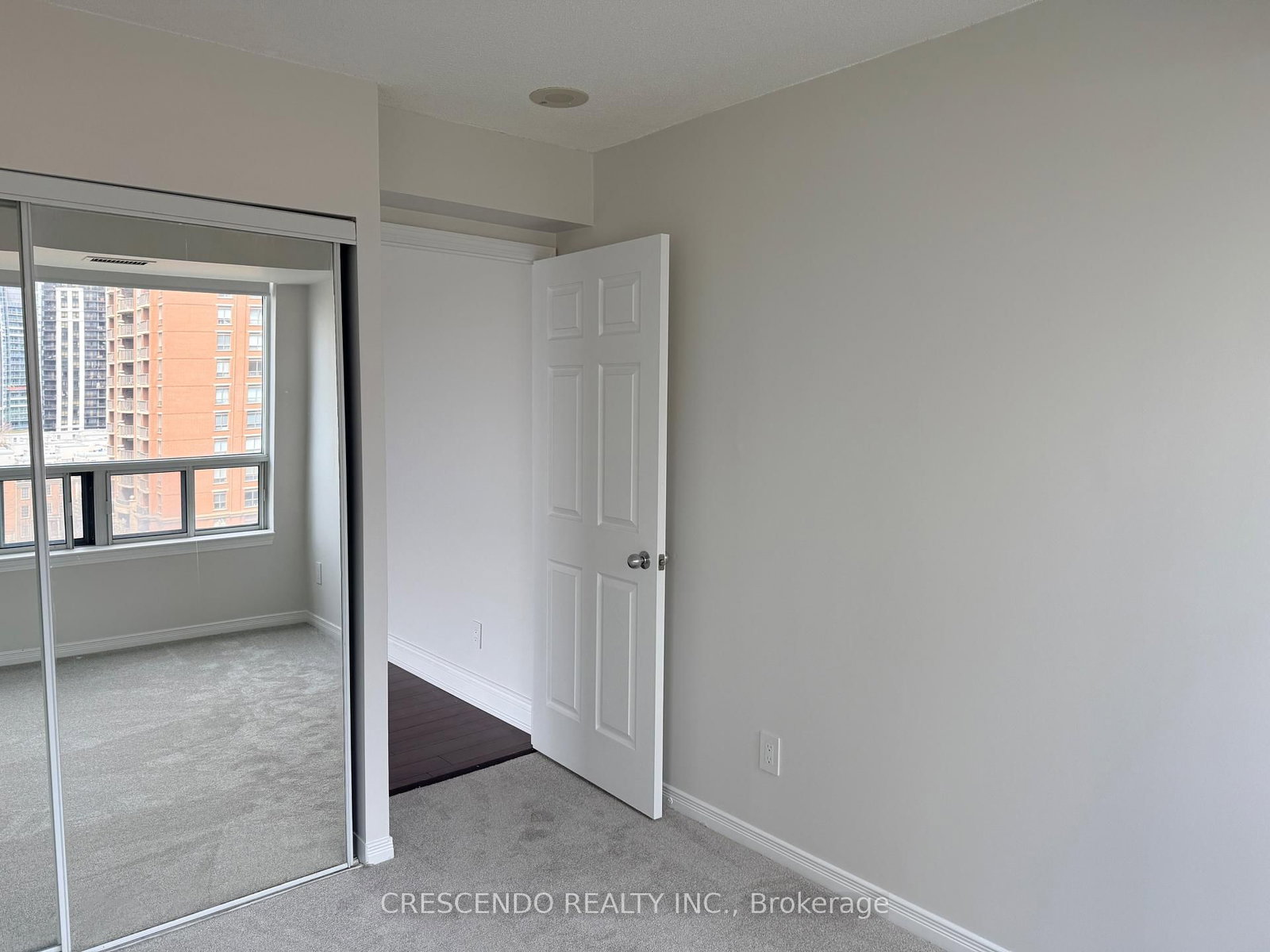 30 Harrison Garden Boulevard, Unit 902 - Photo 16