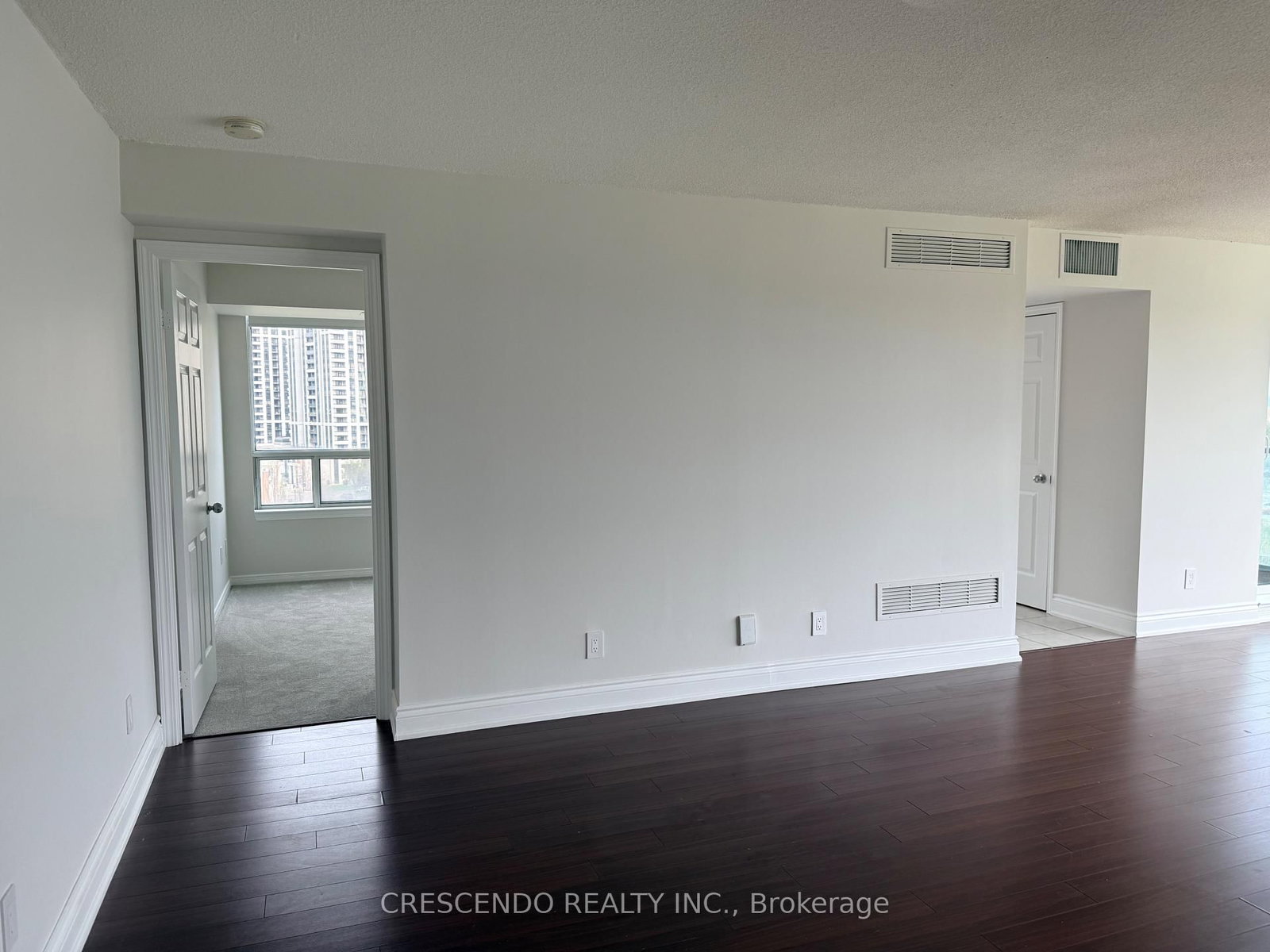 30 Harrison Garden Boulevard, Unit 902 - Photo 18