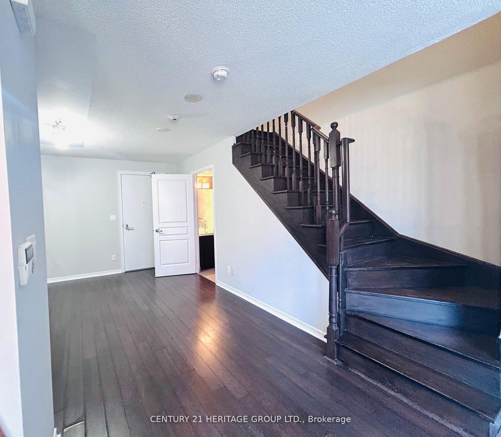 352 Front Street W, Unit 101 - Photo 19