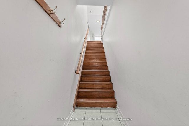 Upper - 151 Dovercourt Road