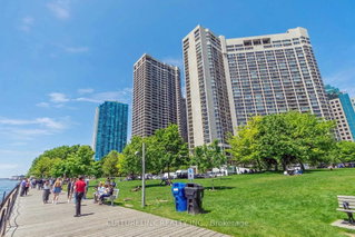 1019 - 33 Harbour Square