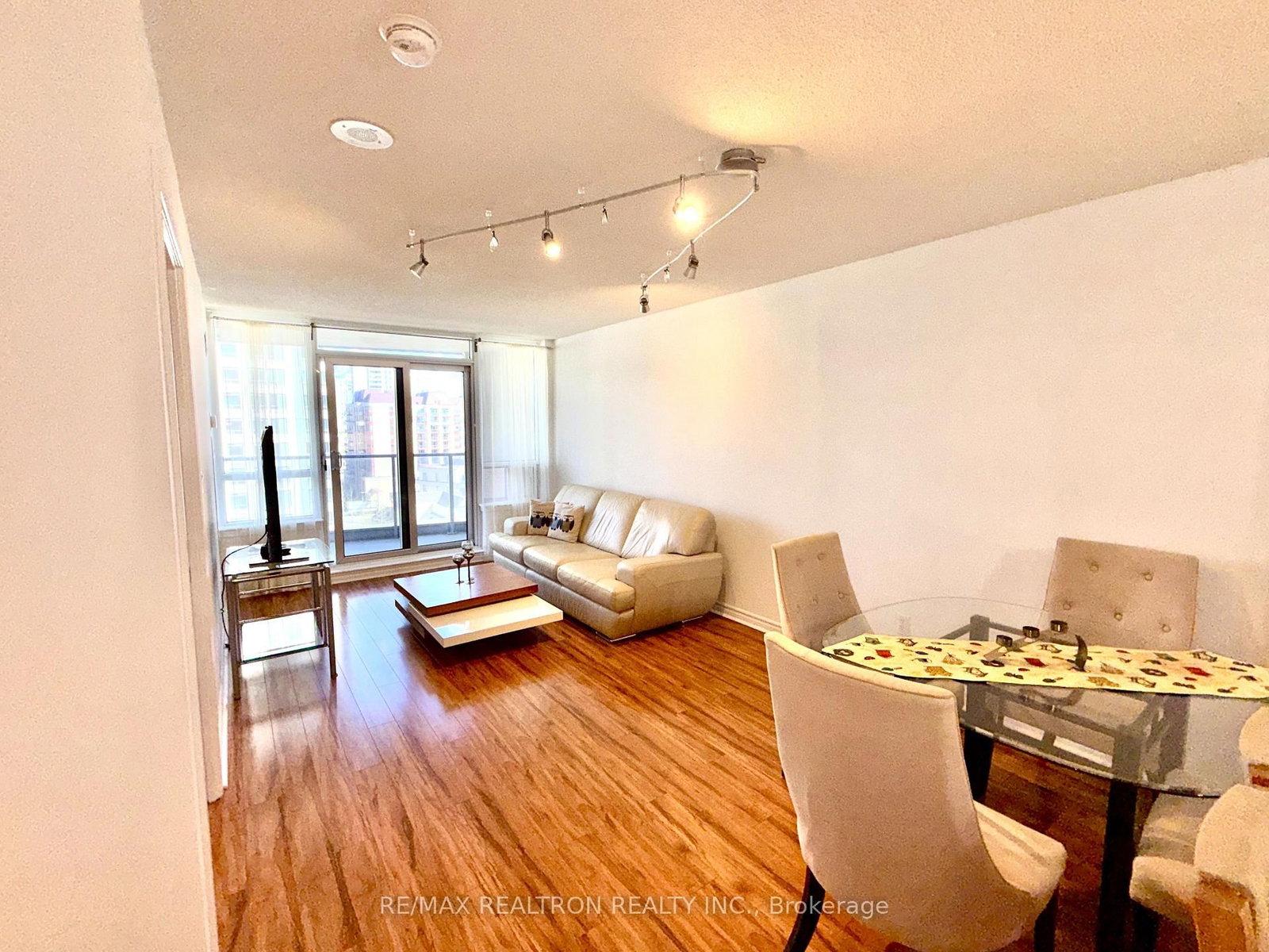 3 Rean Drive, Unit 603 - Photo 2