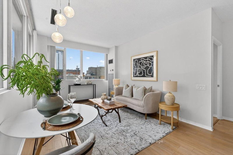 707 - 555 Yonge St, Toronto, M4Y 3A6 | Image 2