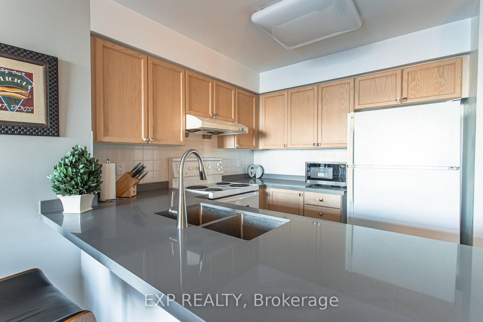 8 Hillcrest Avenue, Unit 2717 - Photo 5
