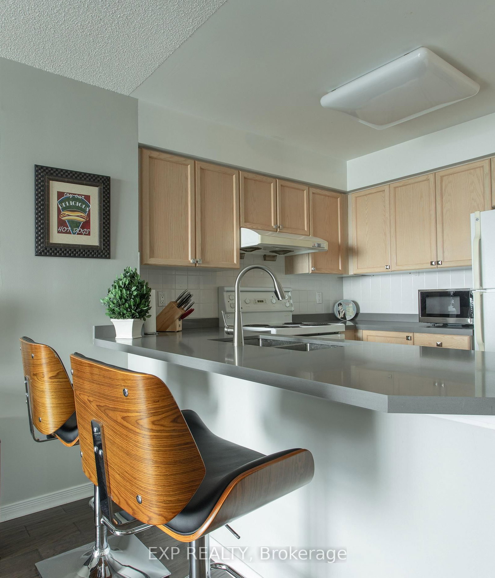 8 Hillcrest Avenue, Unit 2717 - Photo 6
