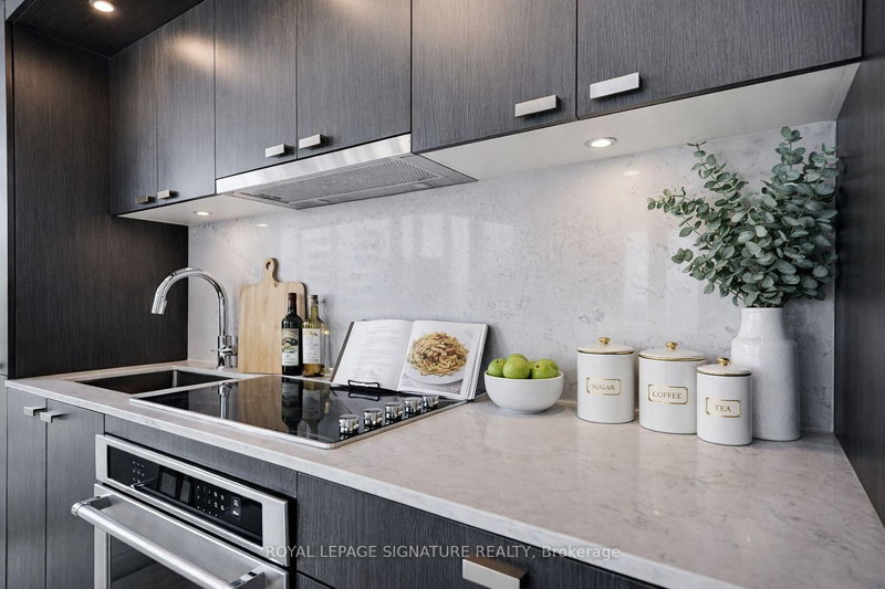 2722 - 585 Bloor St E, Toronto, M4W 0B3 | Image 2