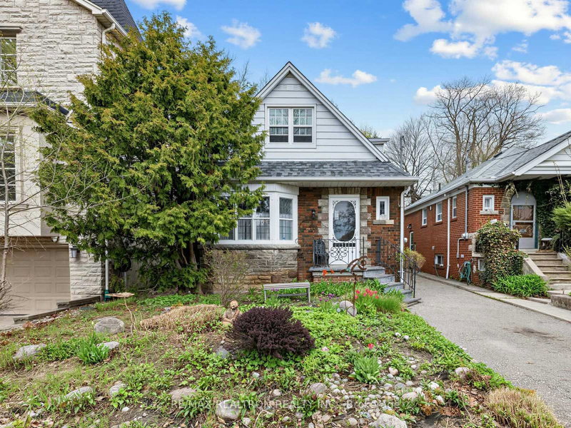 12 New Haven Dr, Toronto, M5N 1H7 | Image 2