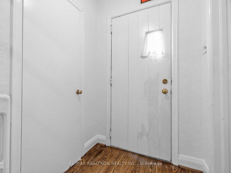 12 New Haven Dr, Toronto, M5N 1H7 | Image 3