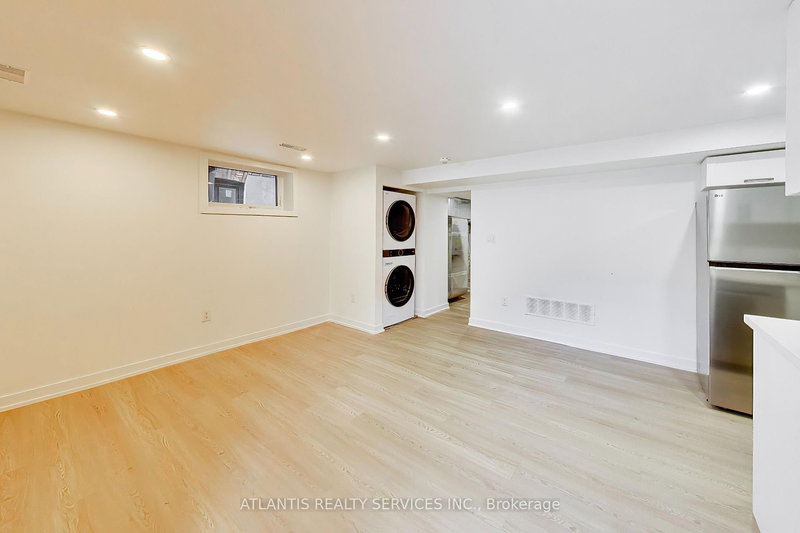 5 - 681 Dovercourt Rd, Toronto, M6H 2W7 | Image 3