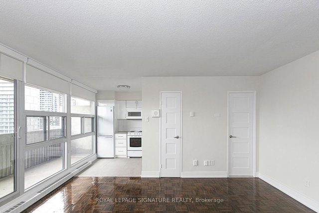 203 - 33 Isabella Street