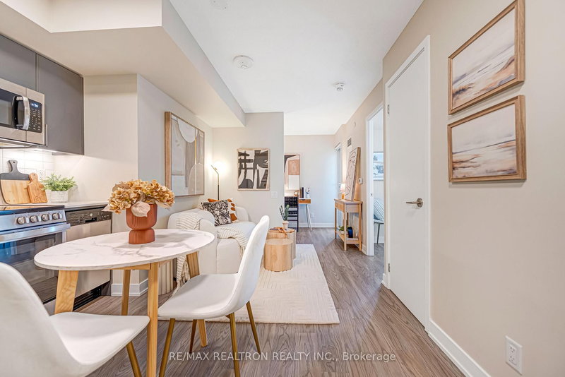 501 - 38 Monte Kwinter Crt, Toronto, M3H 0E2 | Image 3
