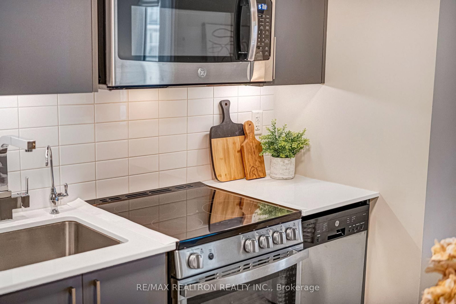 38 Monte Kwinter Court, Unit 501 - Photo 34