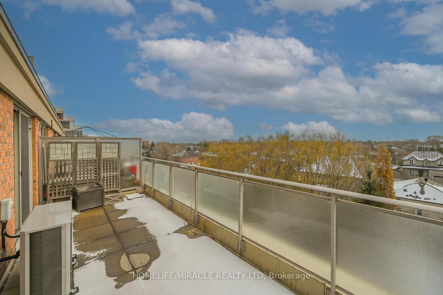 801 Sheppard Avenue W, Unit 608 - Photo 32