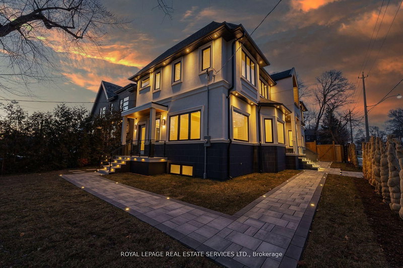 1352 Mount Pleasant Rd, Toronto, M4N 2T5 | Image 2