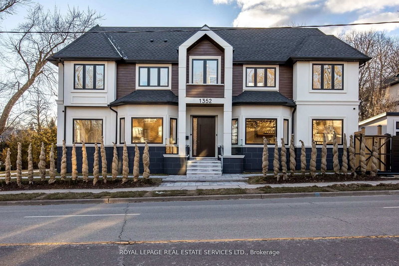 1352 Mount Pleasant Rd, Toronto, M4N 2T5 | Image 3
