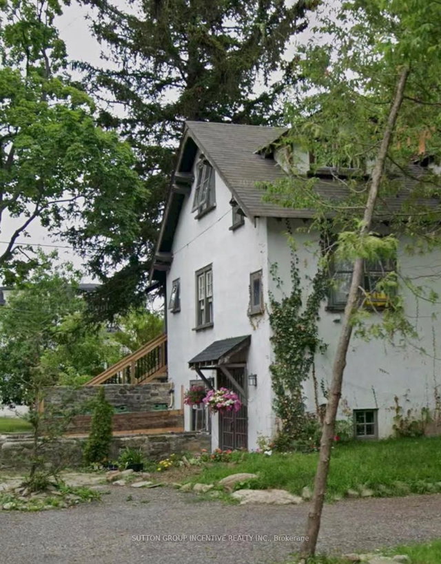 MAIN - 233 Ellerslie Avenue