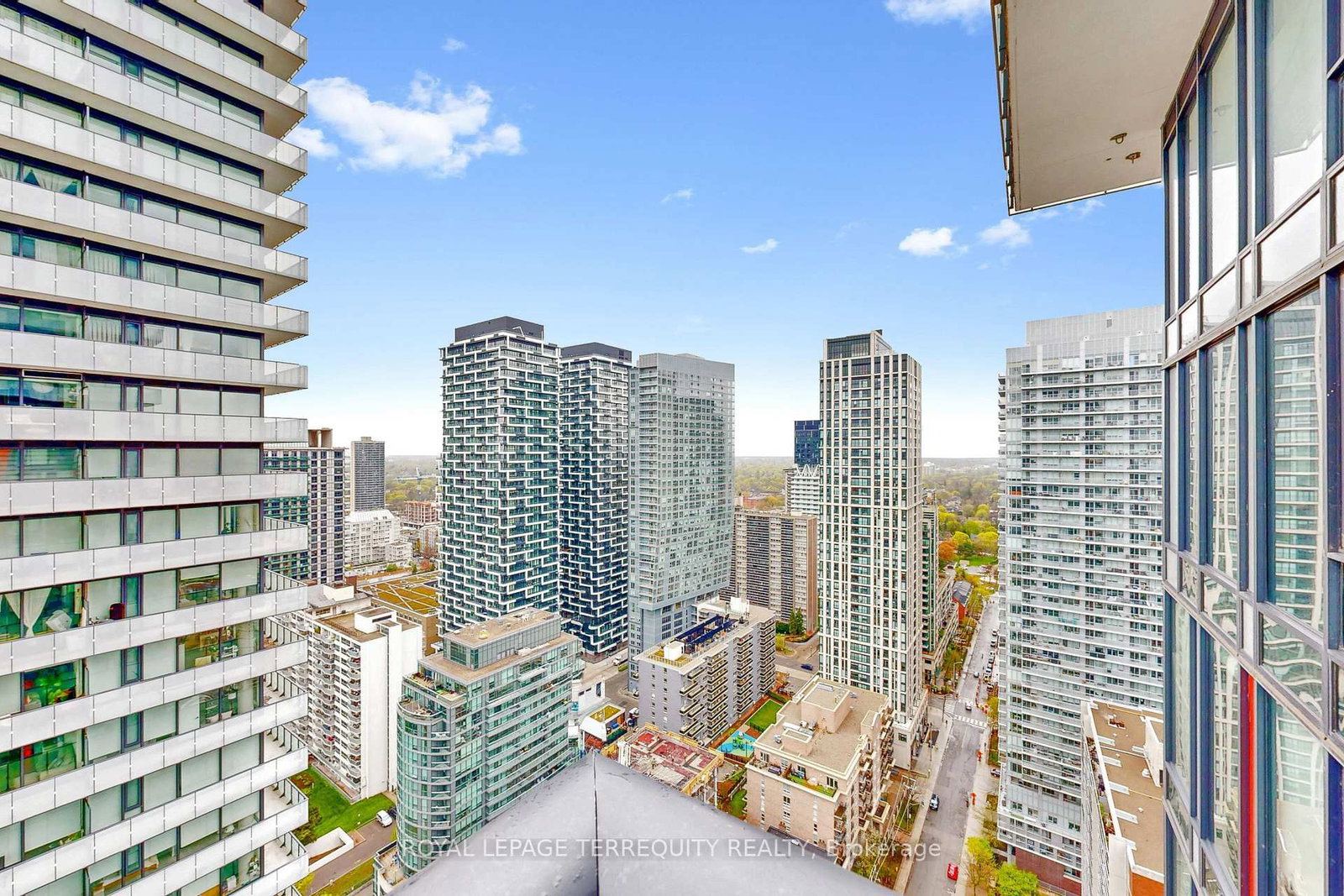 185 Roehampton Avenue, Unit 2802 - Photo 25