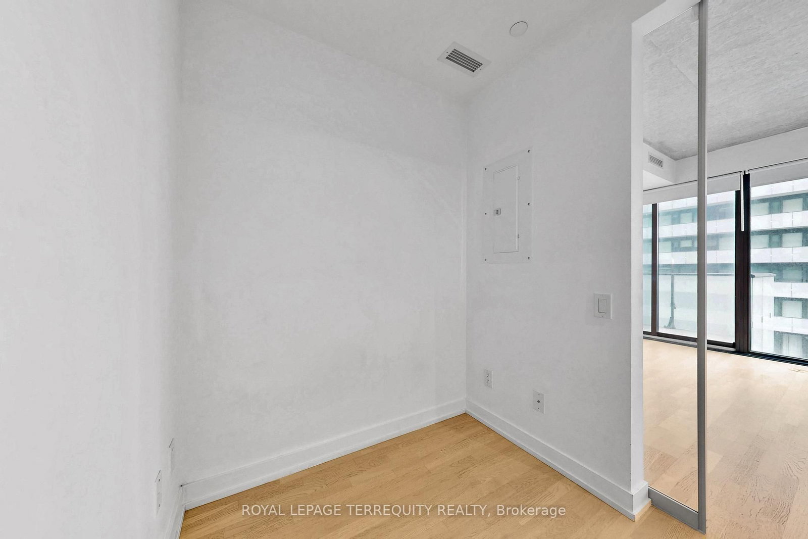 185 Roehampton Avenue, Unit 2802 - Photo 9