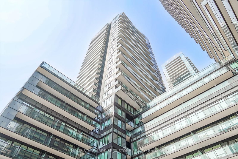1705 - 117 Broadway Ave, Toronto, M4P 1V3 | Image 2