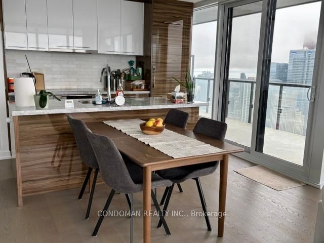 4210 - 488 University Ave, Toronto, M5G 0C1 | Image 3