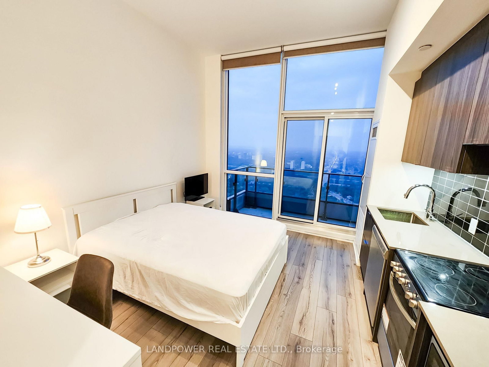 395 Bloor Street E, Unit 5508