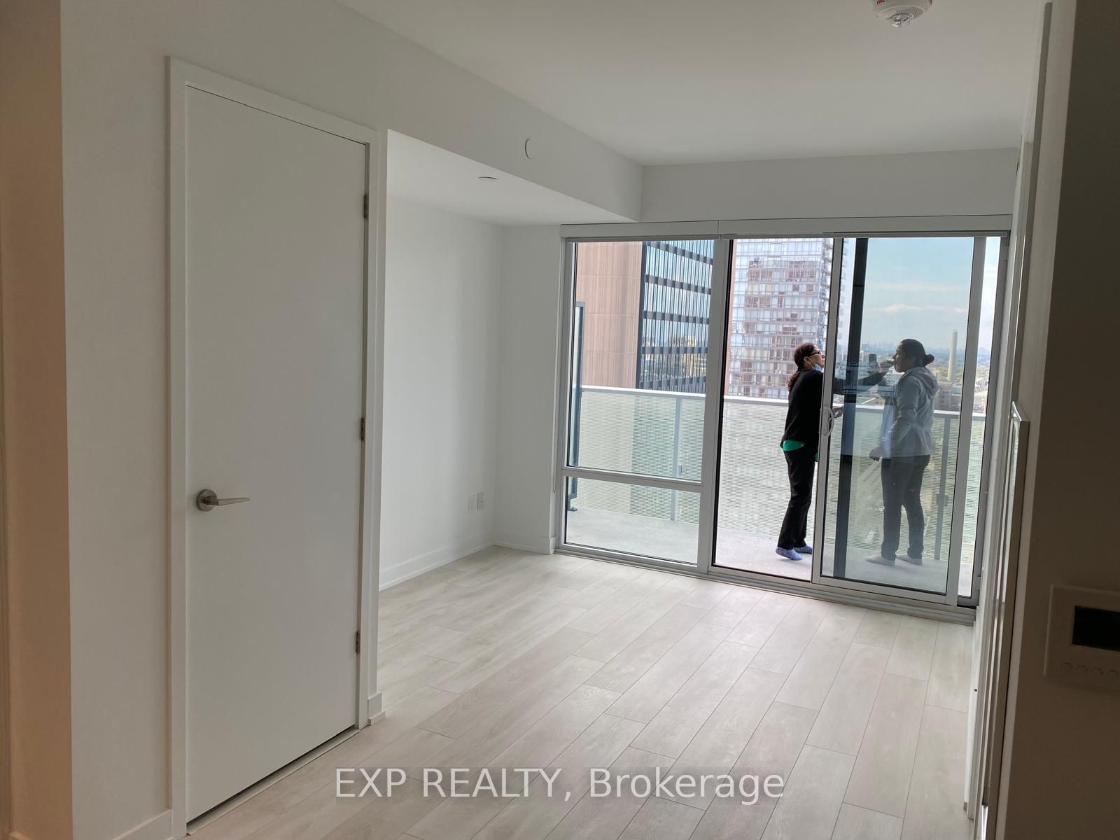 501 Yonge Street - Photo 8