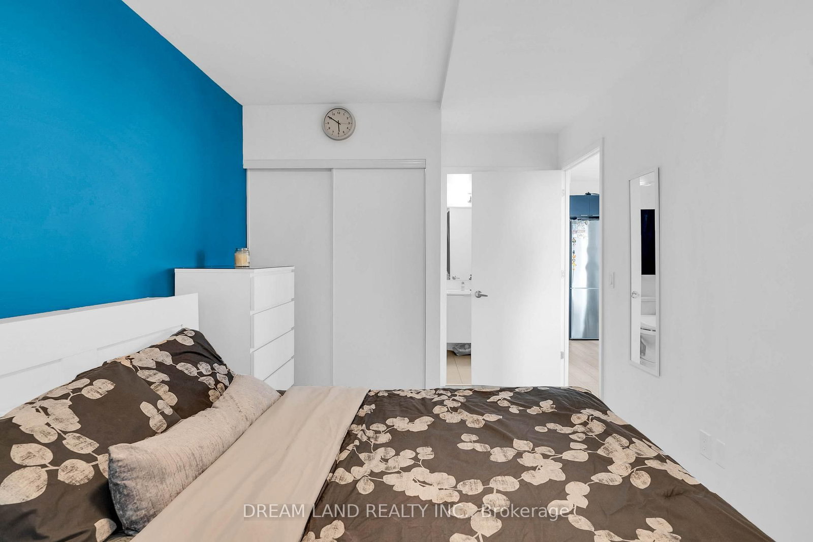 8 Tippett Road, Unit 621 - Photo 24