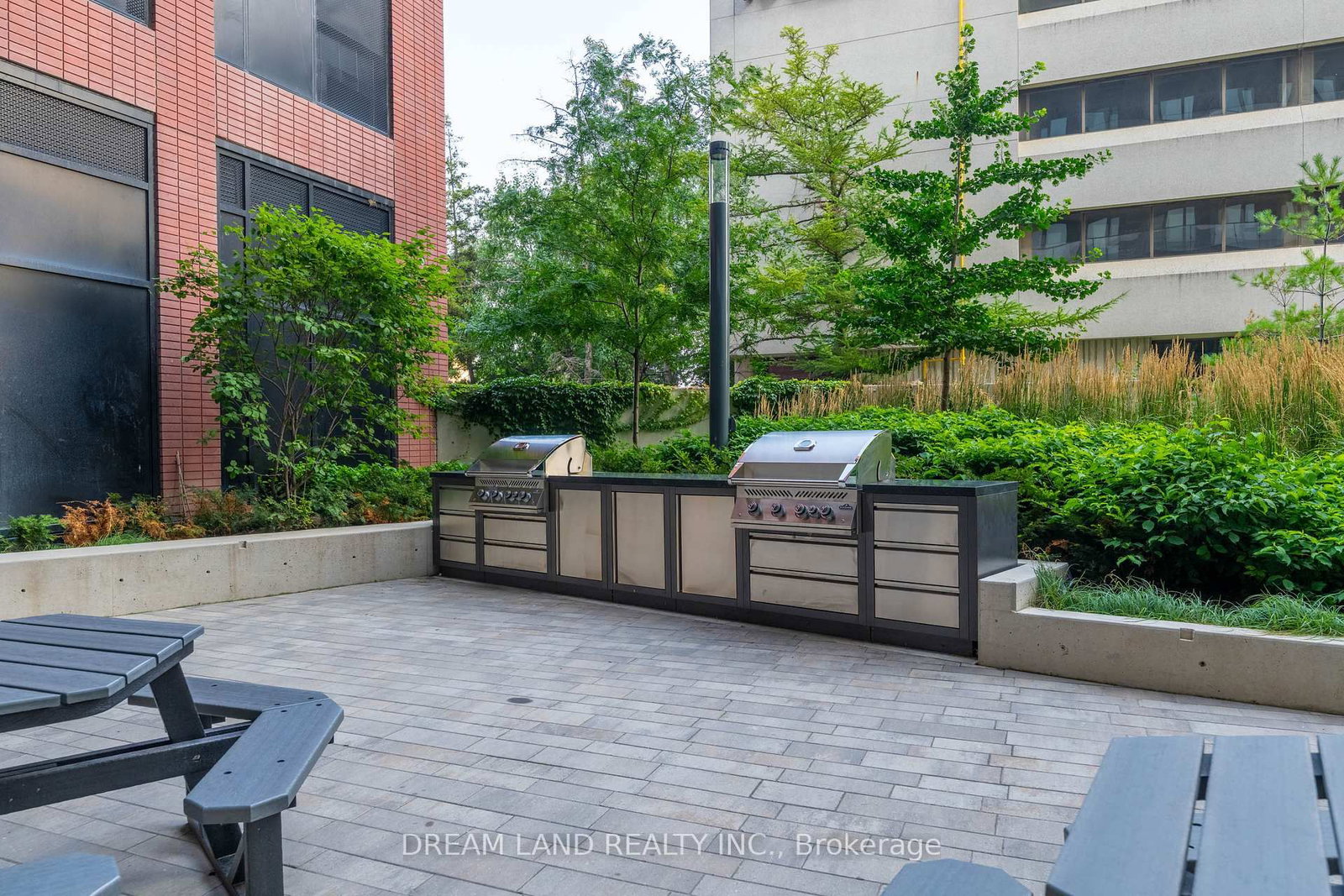 8 Tippett Road, Unit 621 - Photo 40