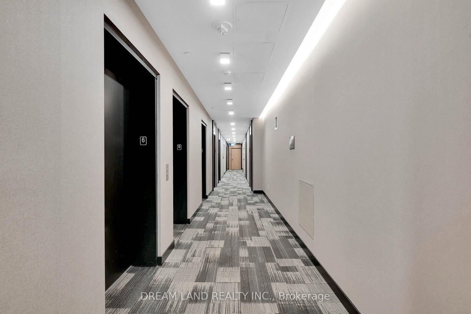 8 Tippett Road, Unit 621 - Photo 6