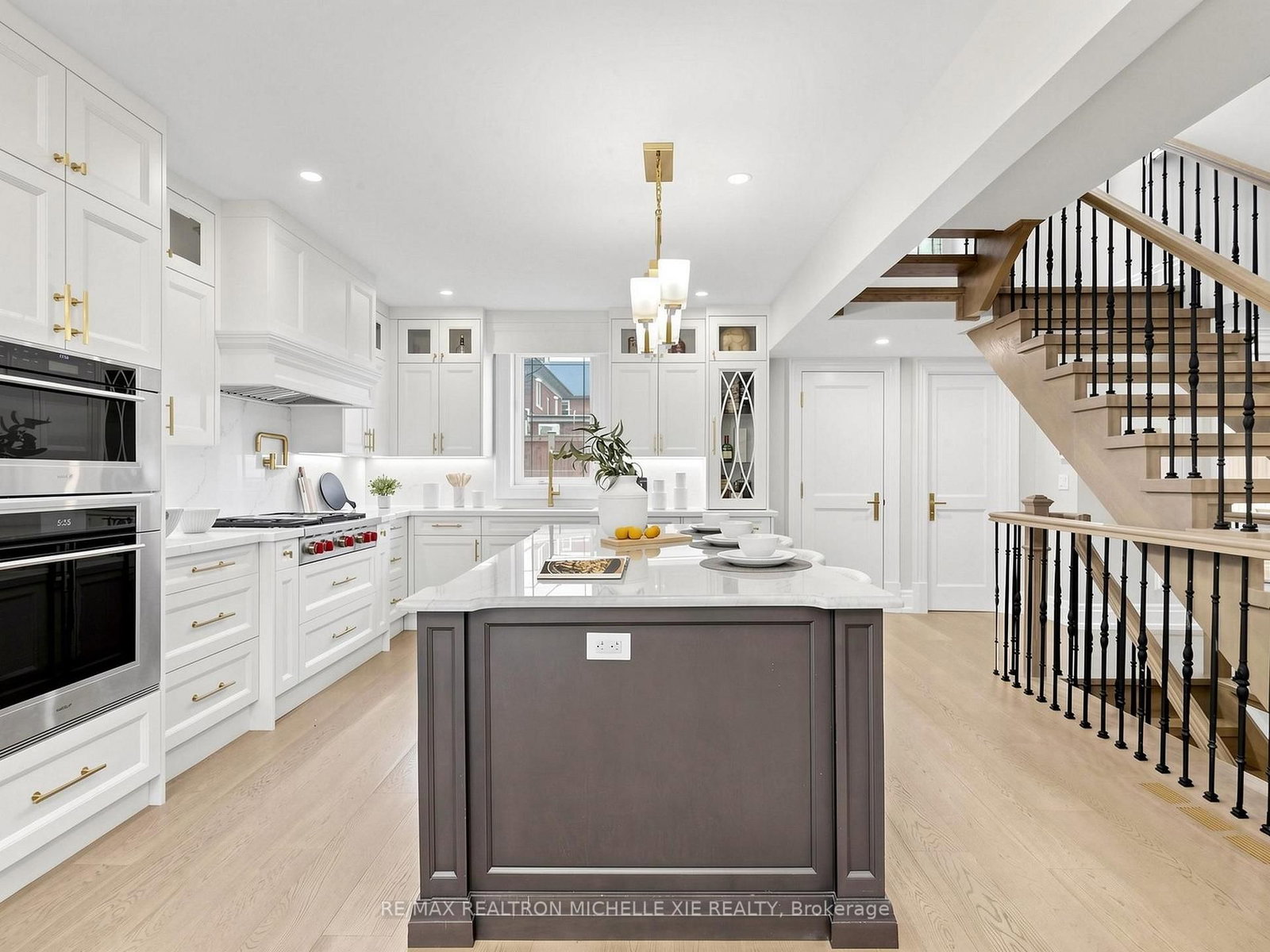 15 Strathallan Boulevard - Photo 13