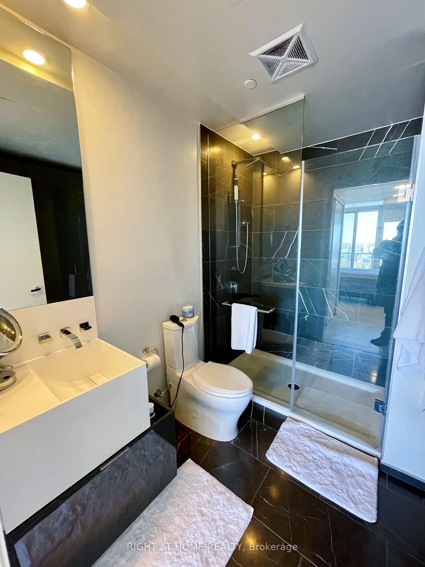 1 Bloor Street E, Unit 7401 - Photo 12