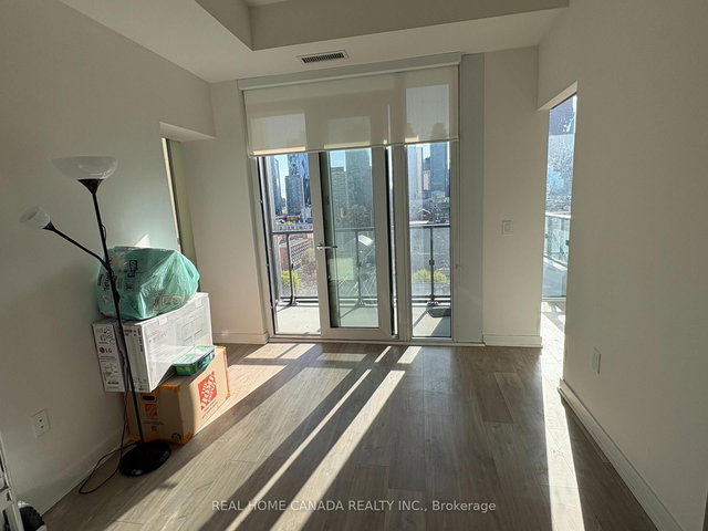 1556 - 121 Lower Sherbourne Street