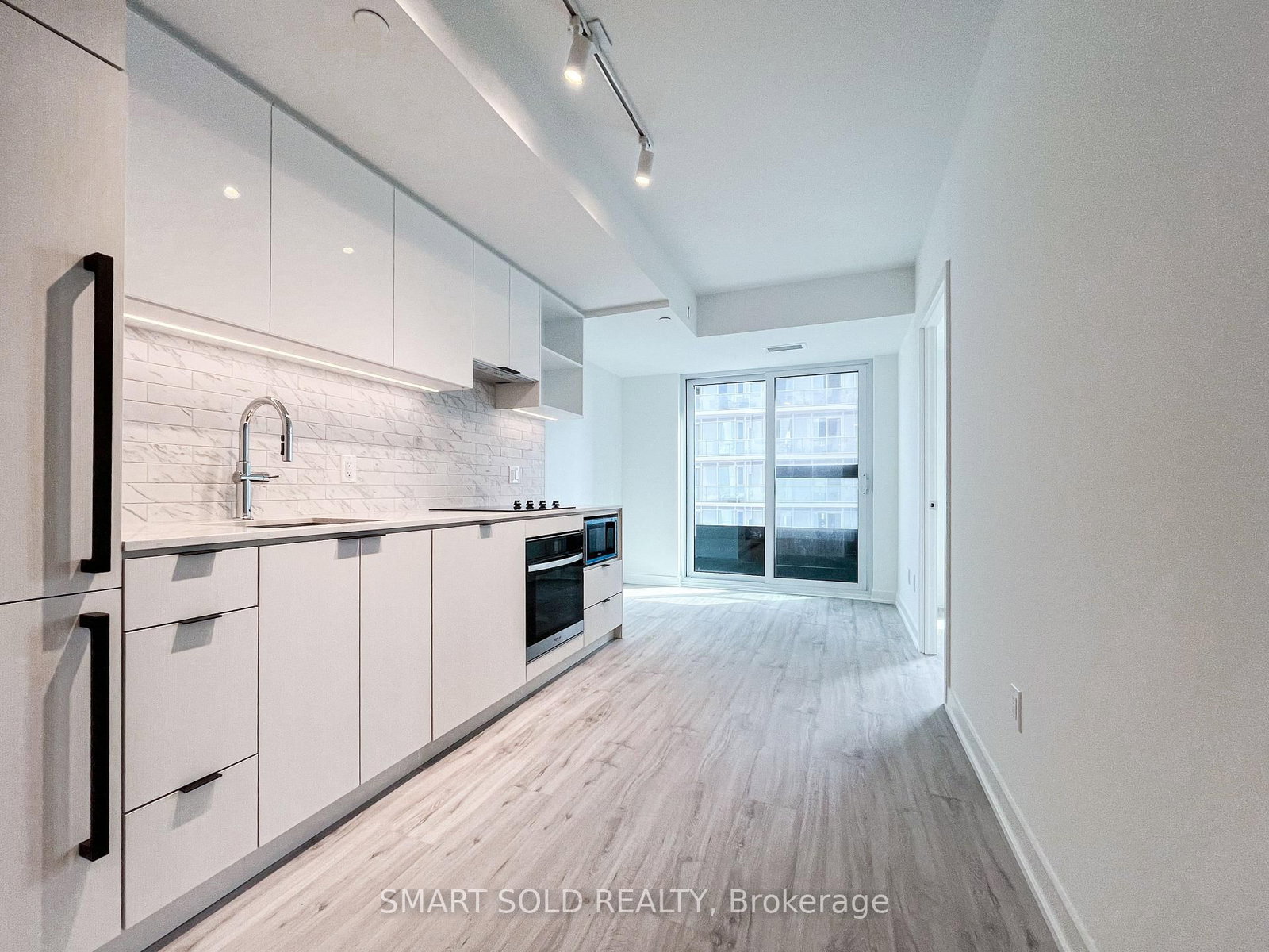 252 Church Street E, Unit 1809