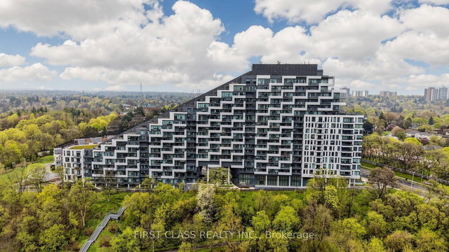 710 - 25 Adra Grado Way