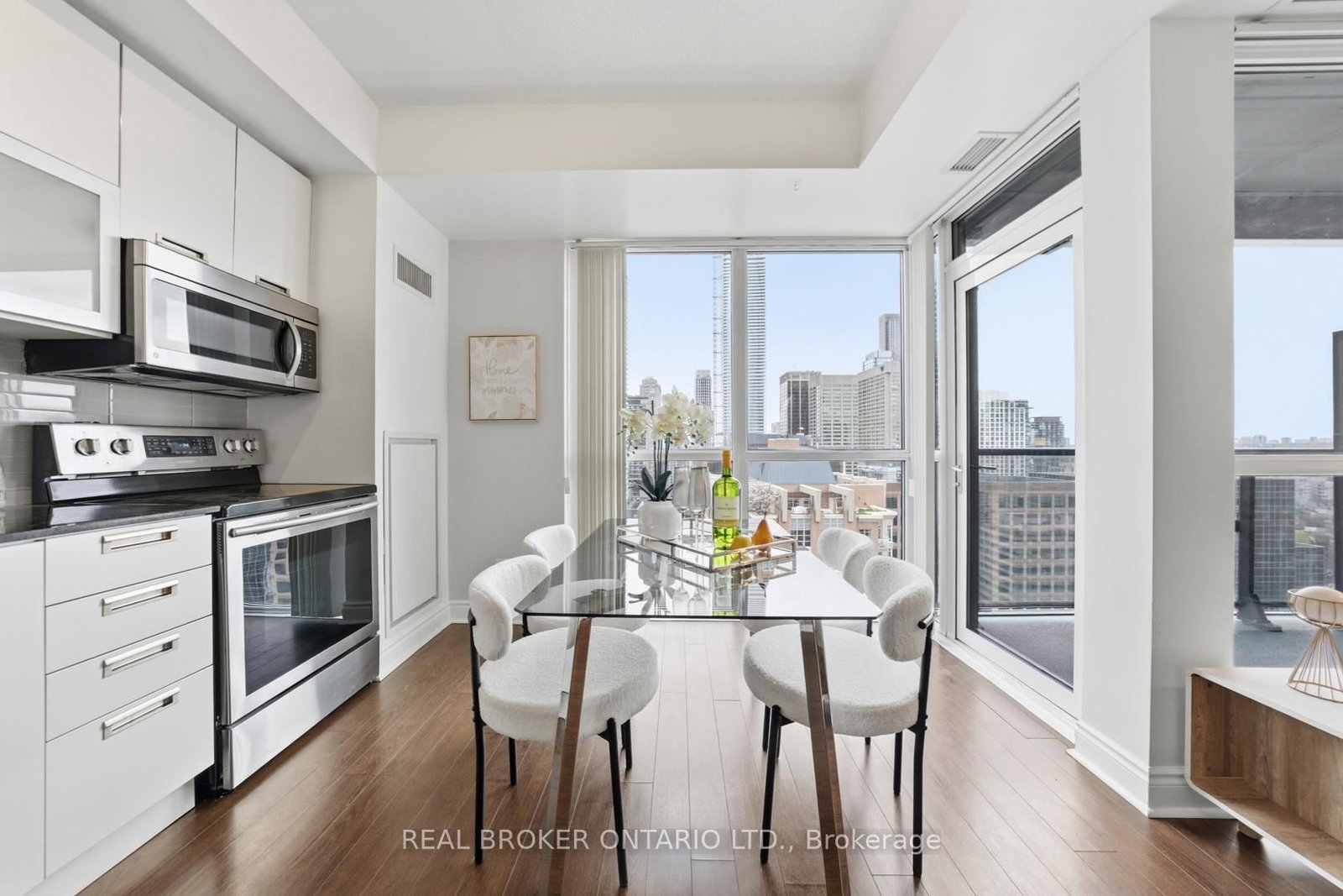 28 Ted Rogers Way, Unit 2608