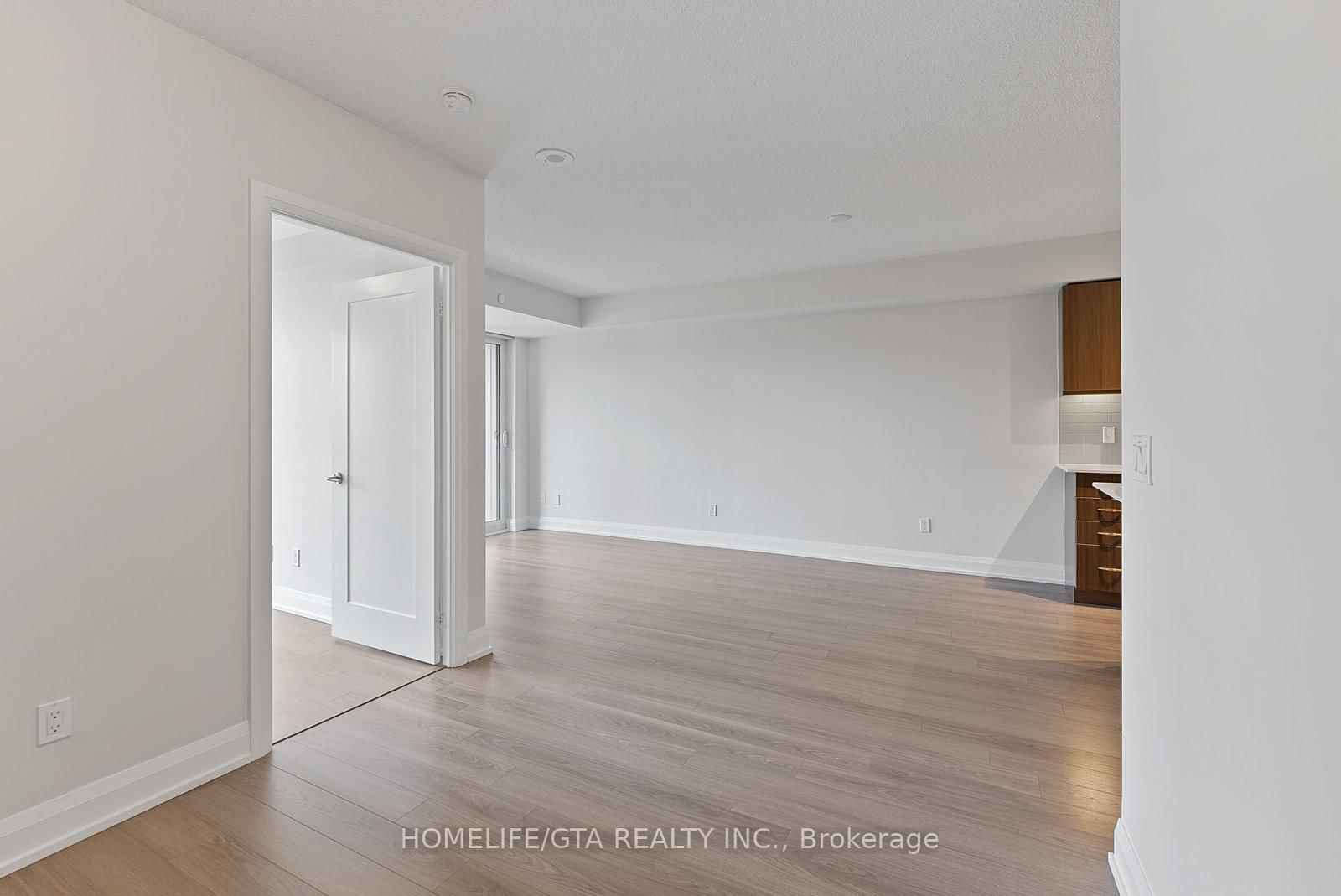 18 Graydon Hall Drive, Unit 904 - Photo 16